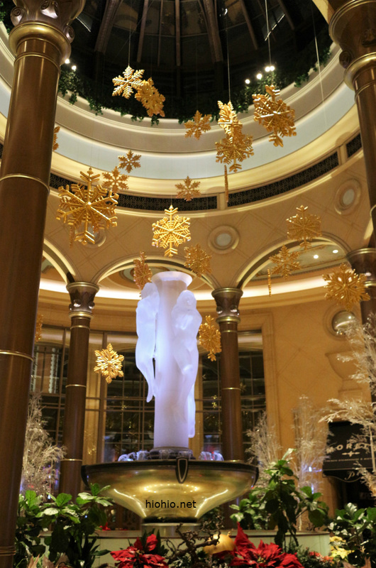 Palazzo Las Vegas Holiday Display December 2015 (Lobby).