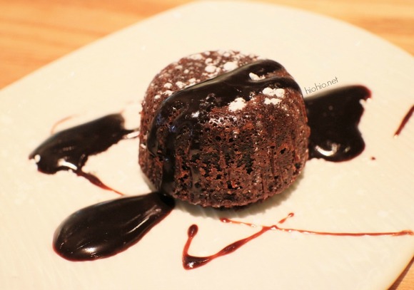 CP Bacchanal Buffet Dessert (Chocolate Cake) | hiohio.net