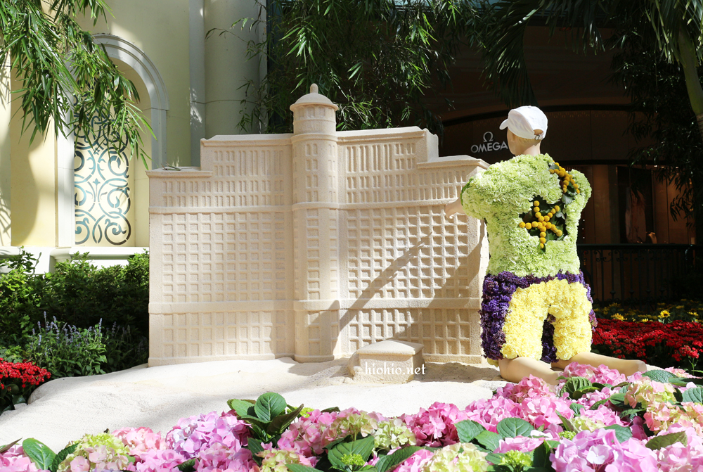 Bellagio Conservatory Under the Sea May 2015 (Hotel in Sand sculpture).