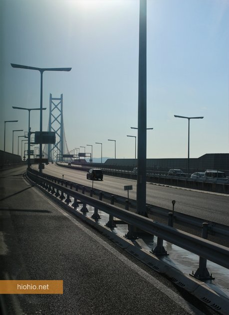 Akashi Kaikyo Suspension Bridge in Kobe (world's longest suspension bridge).