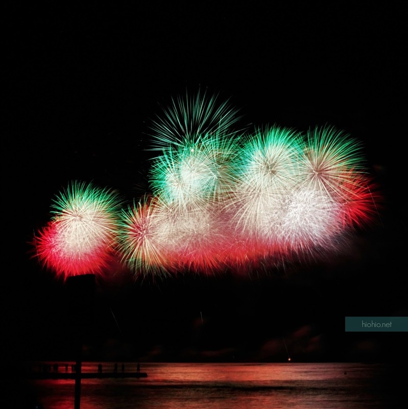 Royal Cosmetics Japan Fireworks on Oahu (June 2017); hiohio.net re-cap. 